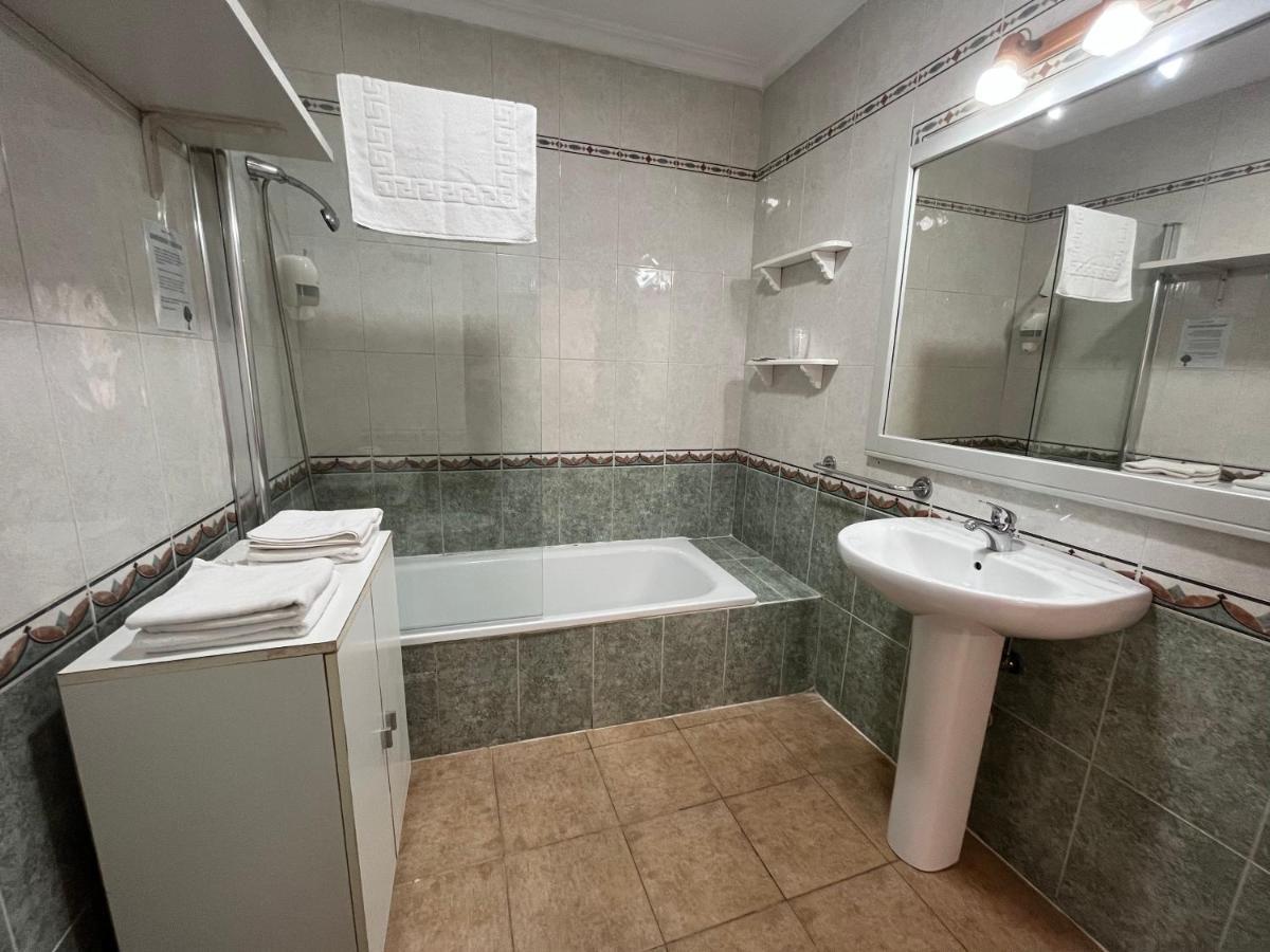Hostel Conil Conil De La Frontera Dış mekan fotoğraf